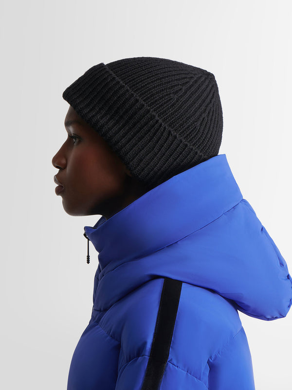 KNIT BEANIE