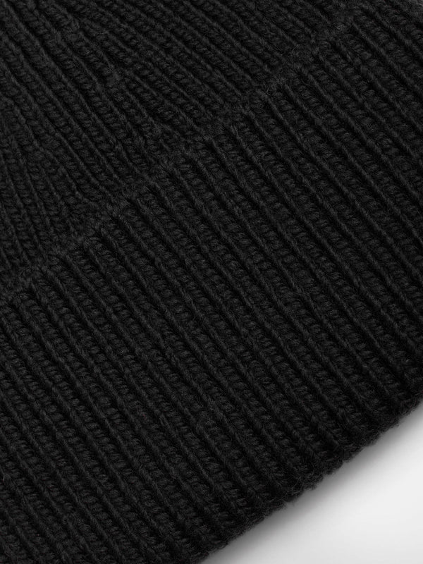 KNIT BEANIE