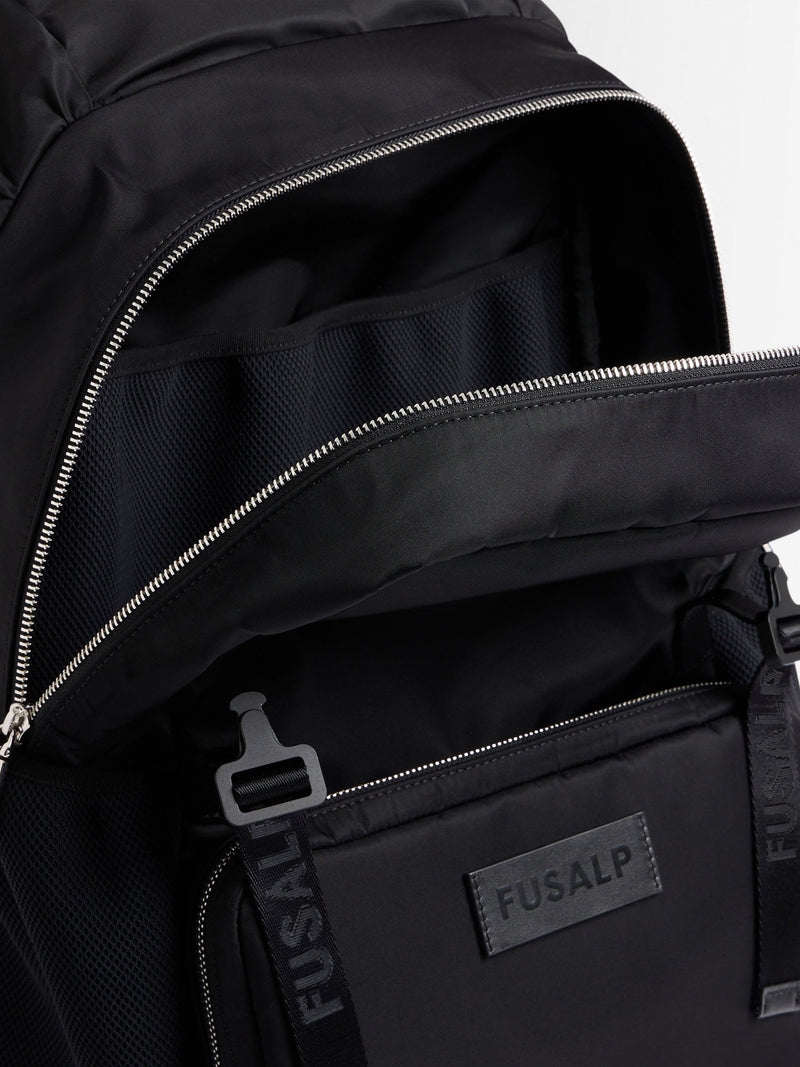 BACKPACK TECH BACKPACK