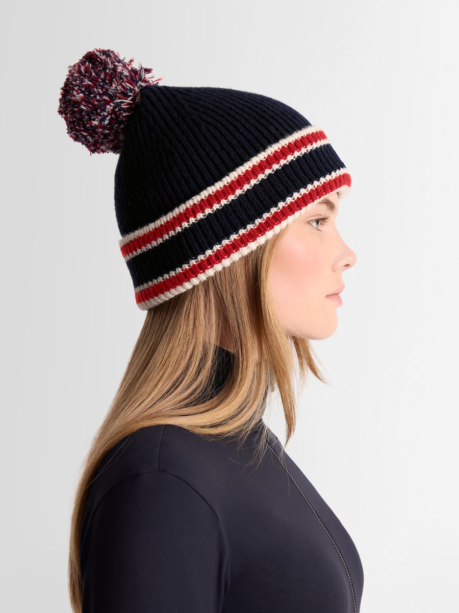 BONNET POMPON