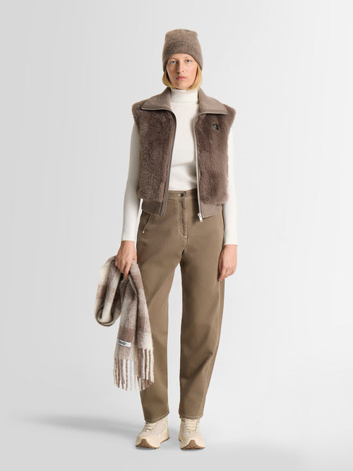 PIAGAE SLEEVELESS JACKET