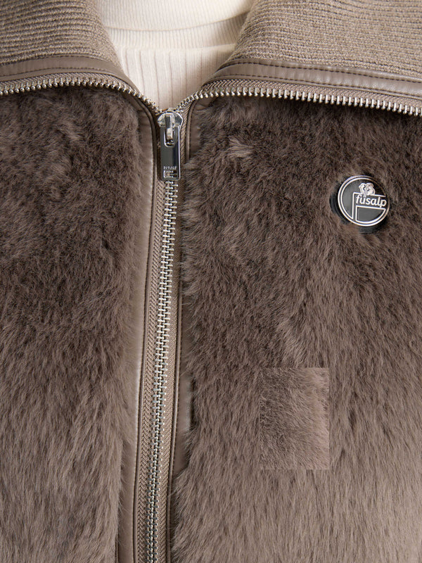 PIAGAE SLEEVELESS JACKET