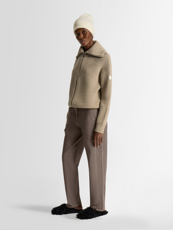 NALVY T PANT