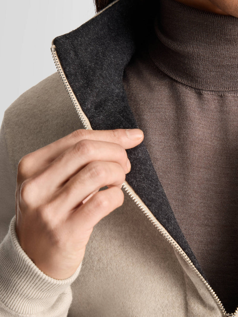 THERNIS JACKET