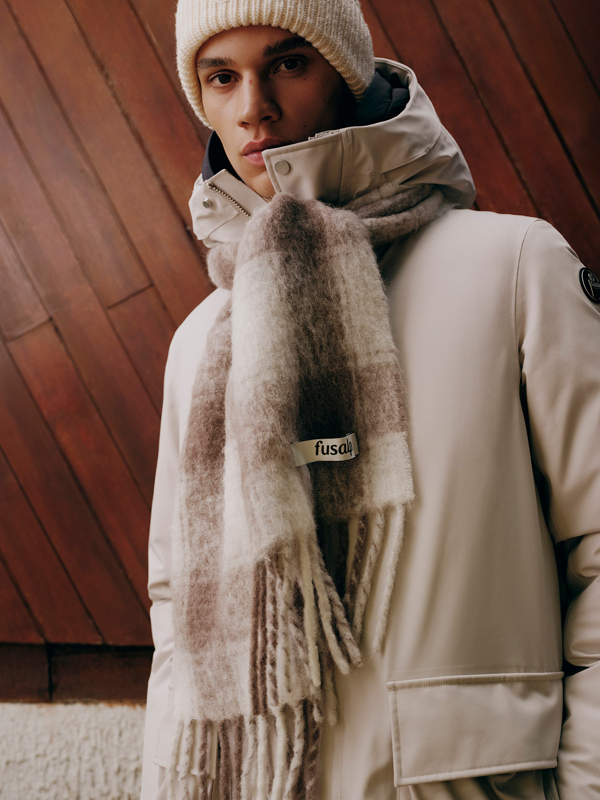 LE MANTEAU TABIR