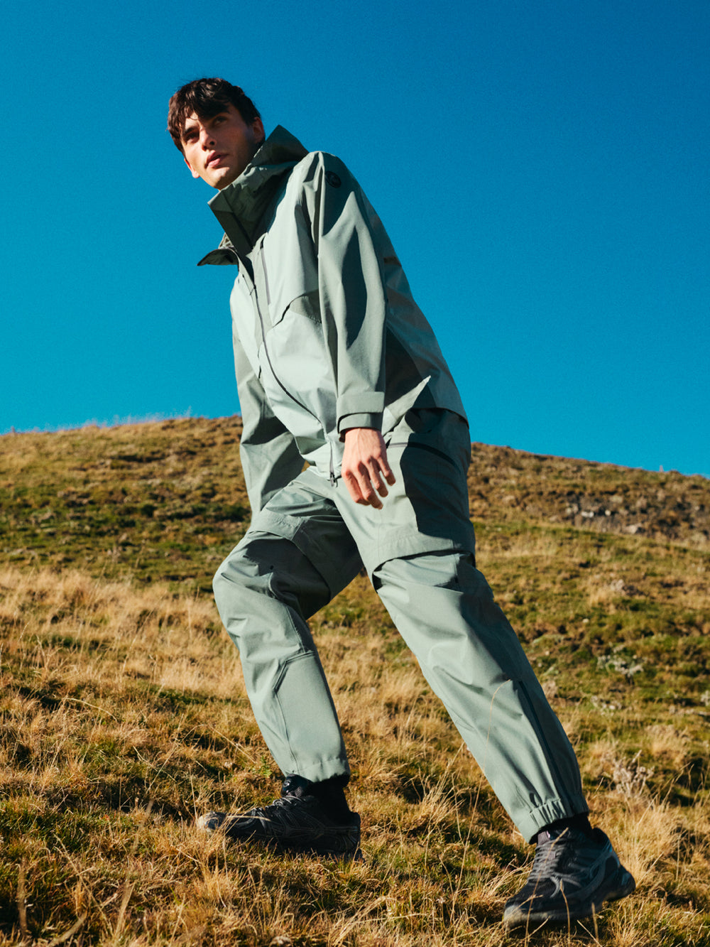 OUTFIT BRIVOR SAGE
