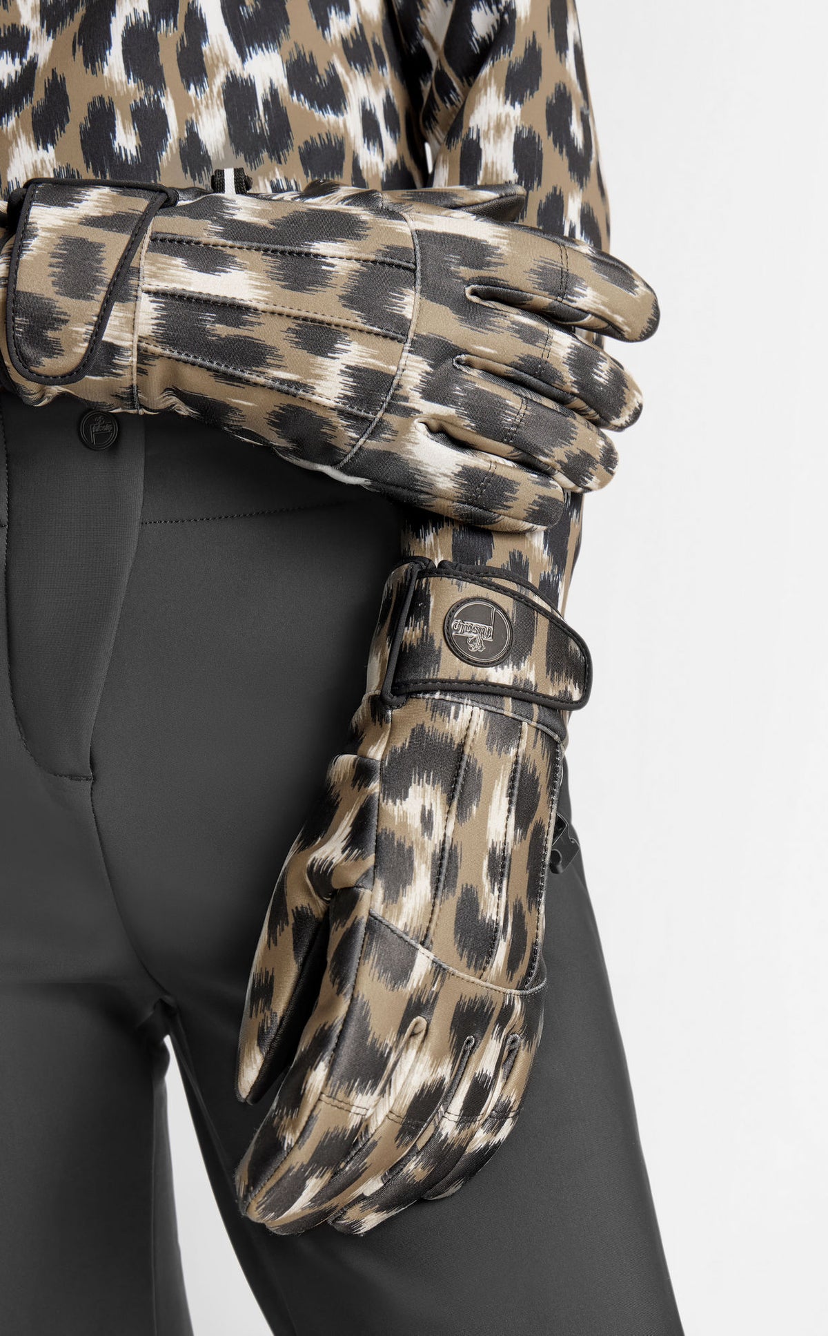 VOIR LES GANTS DE SKI