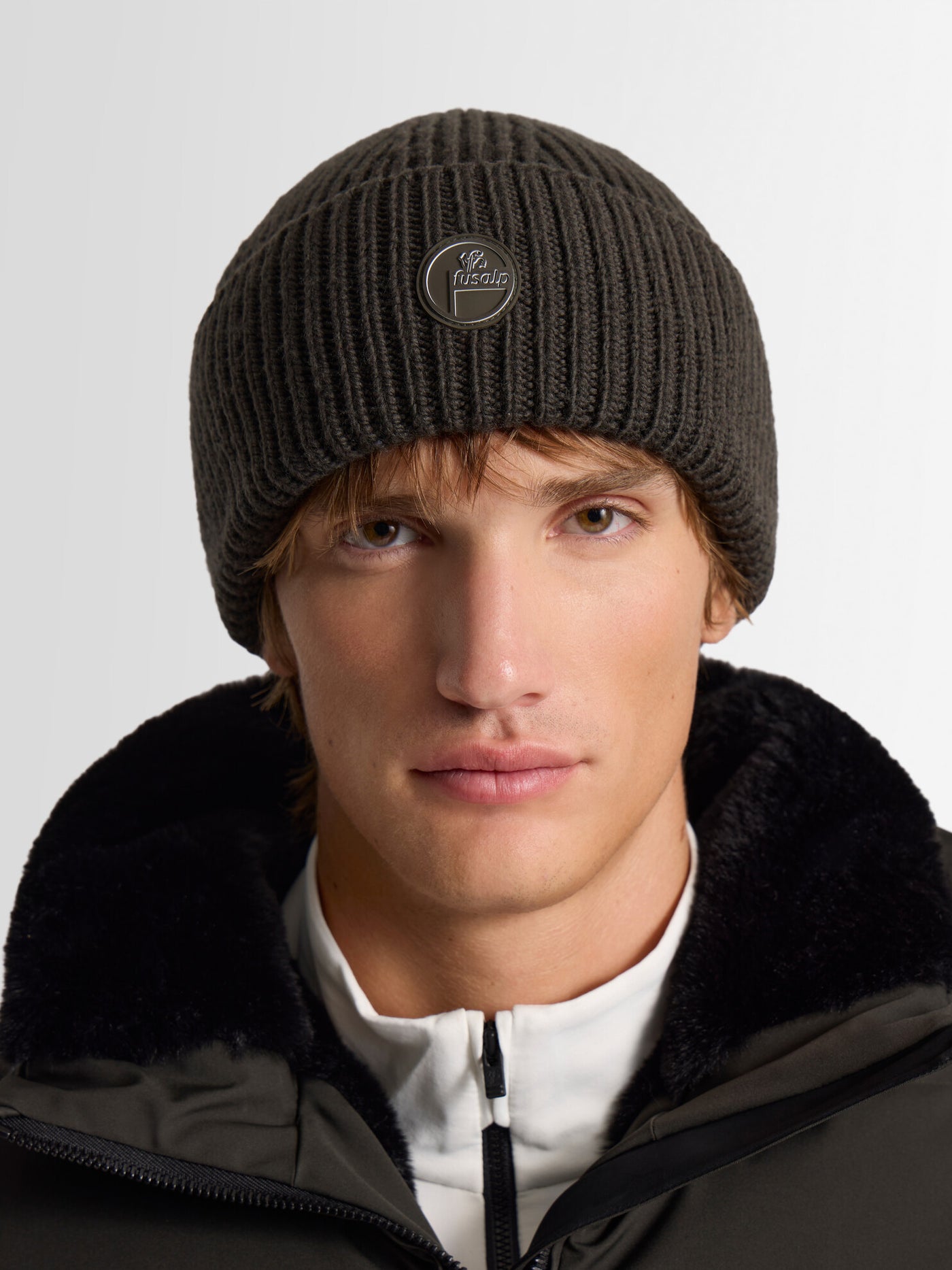 KNIT BEANIE