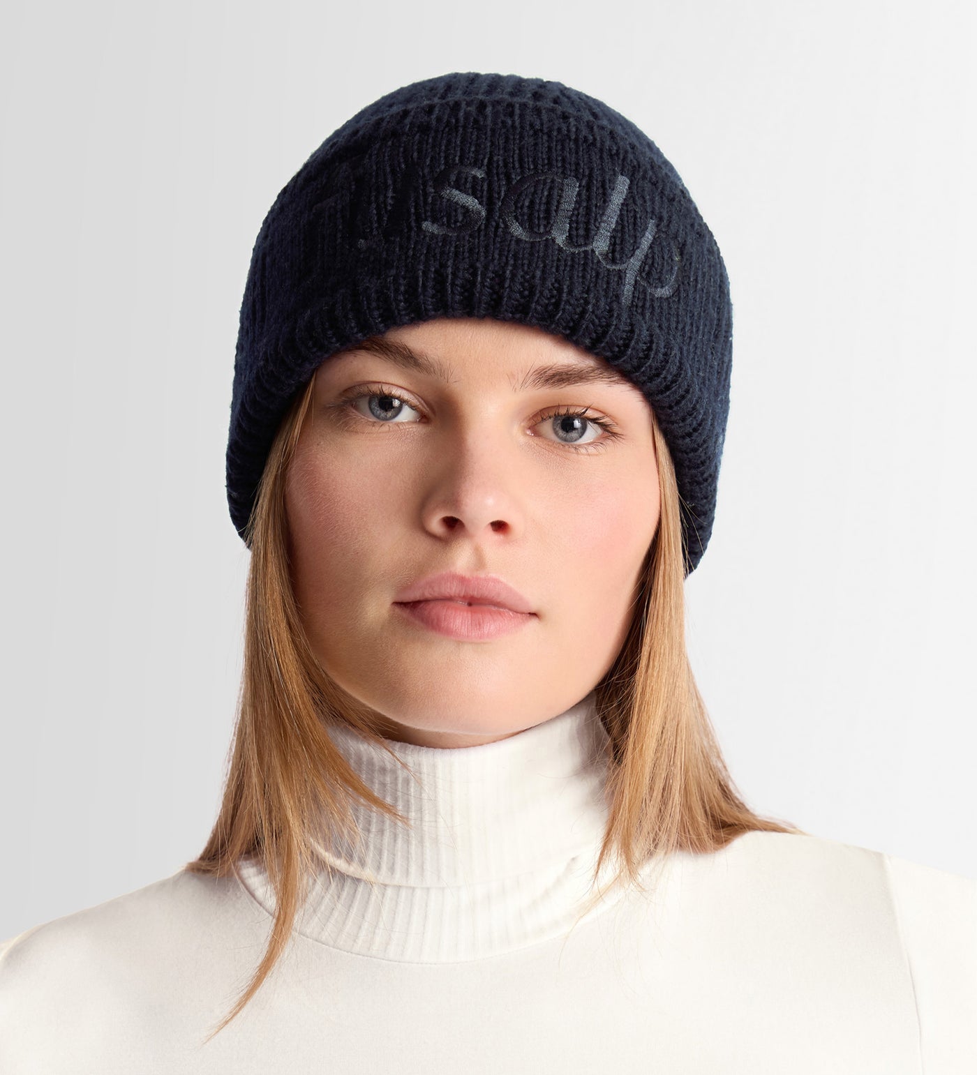 VOIR LES BONNETS ET CHAPEAUX