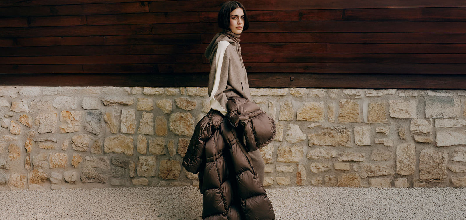 WOMEN'S COLLECTION
