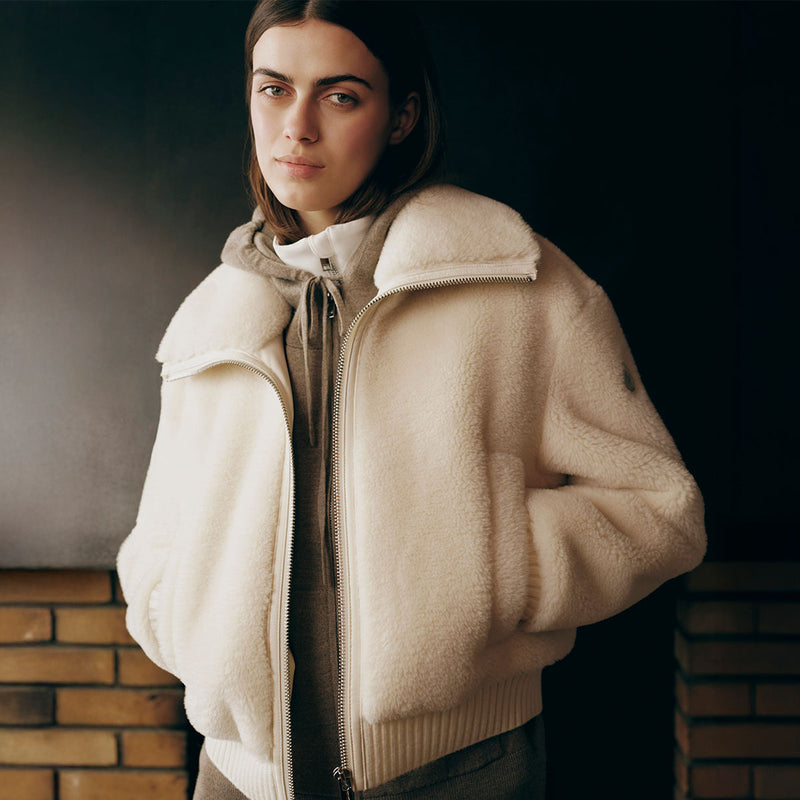 Coats, jackets and blousons