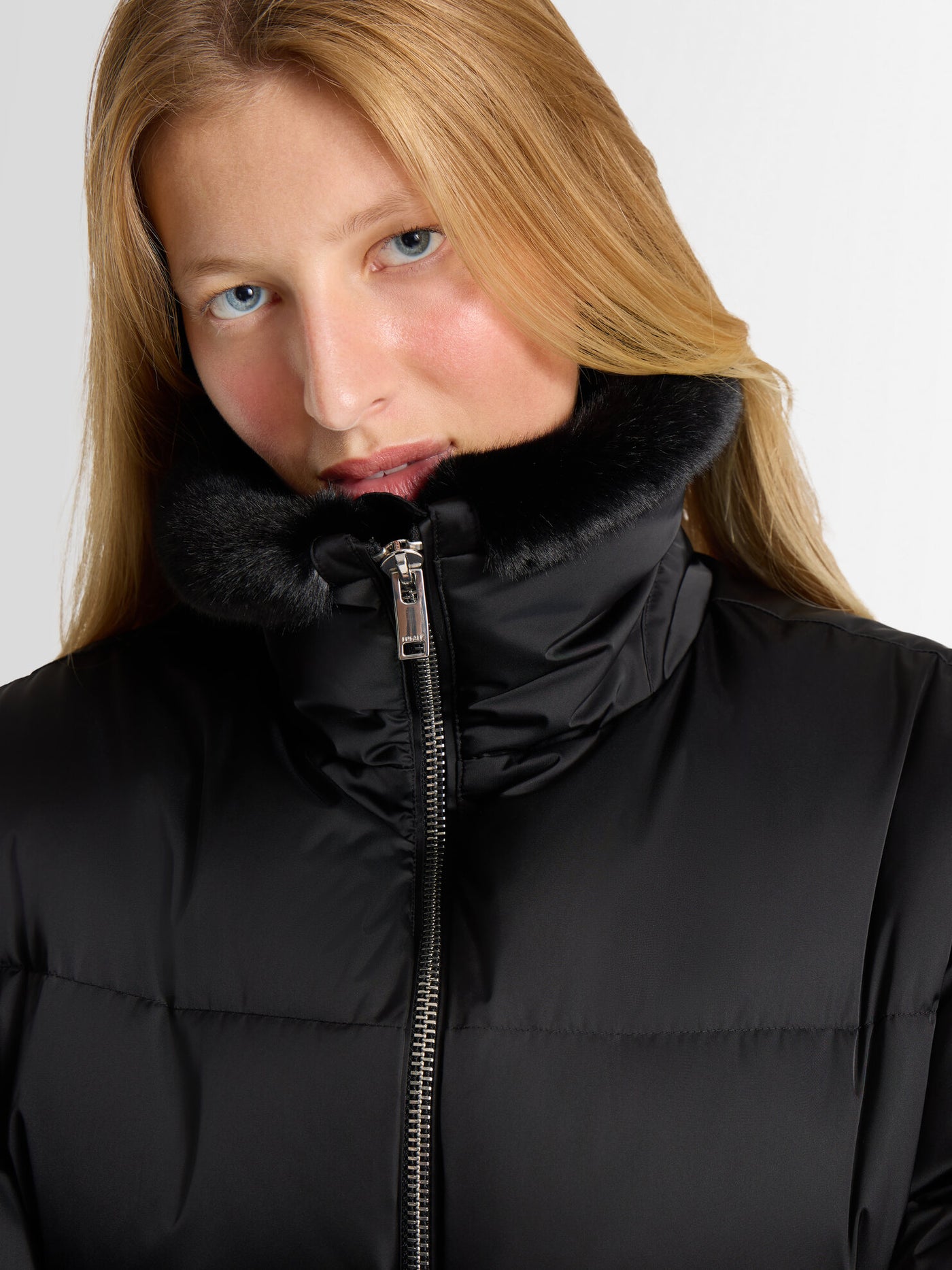 IWAGA DOWN JACKET