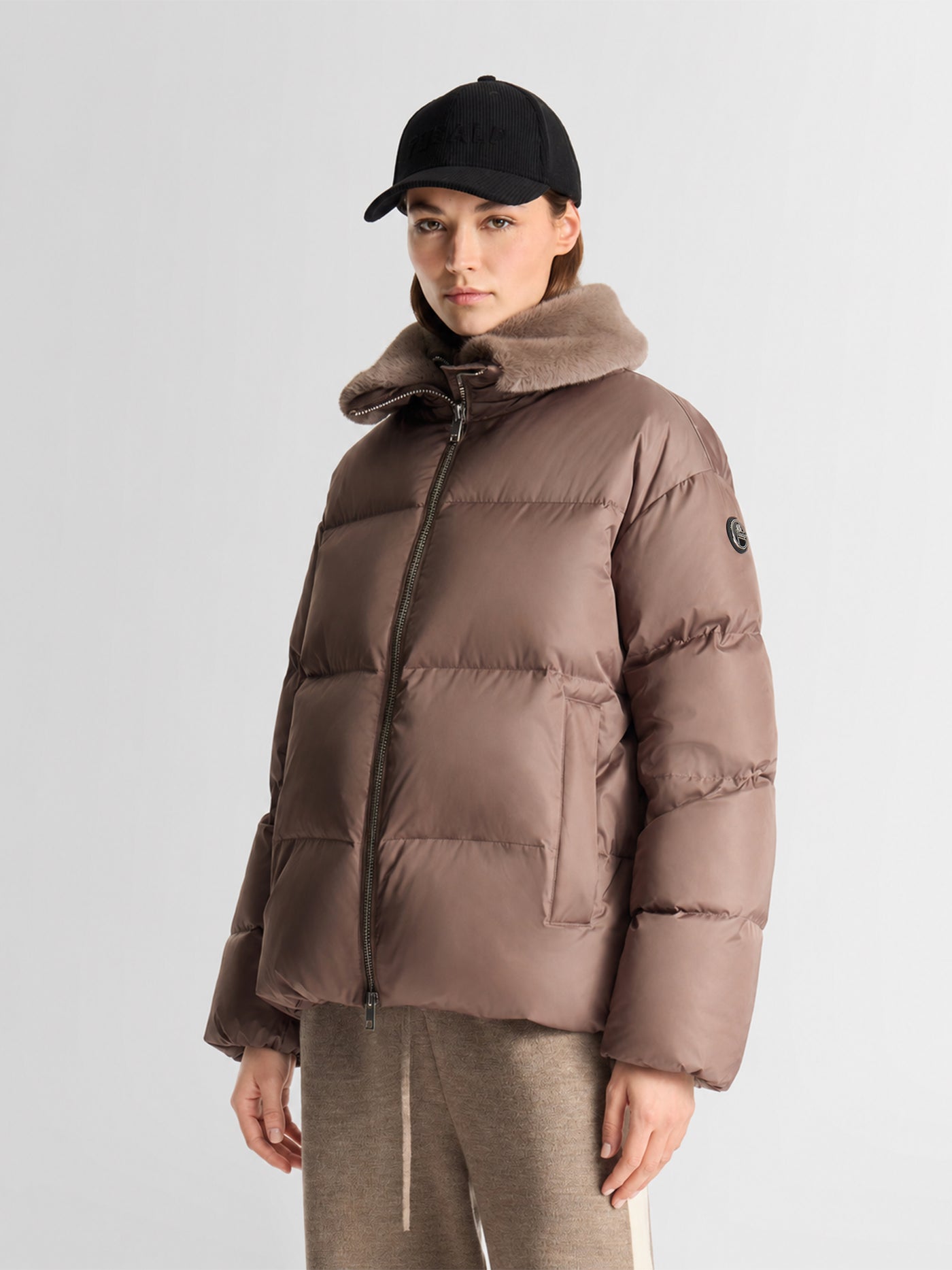 IWAGA DOWN JACKET