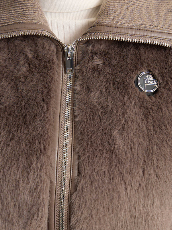 PIAGAE SLEEVELESS JACKET