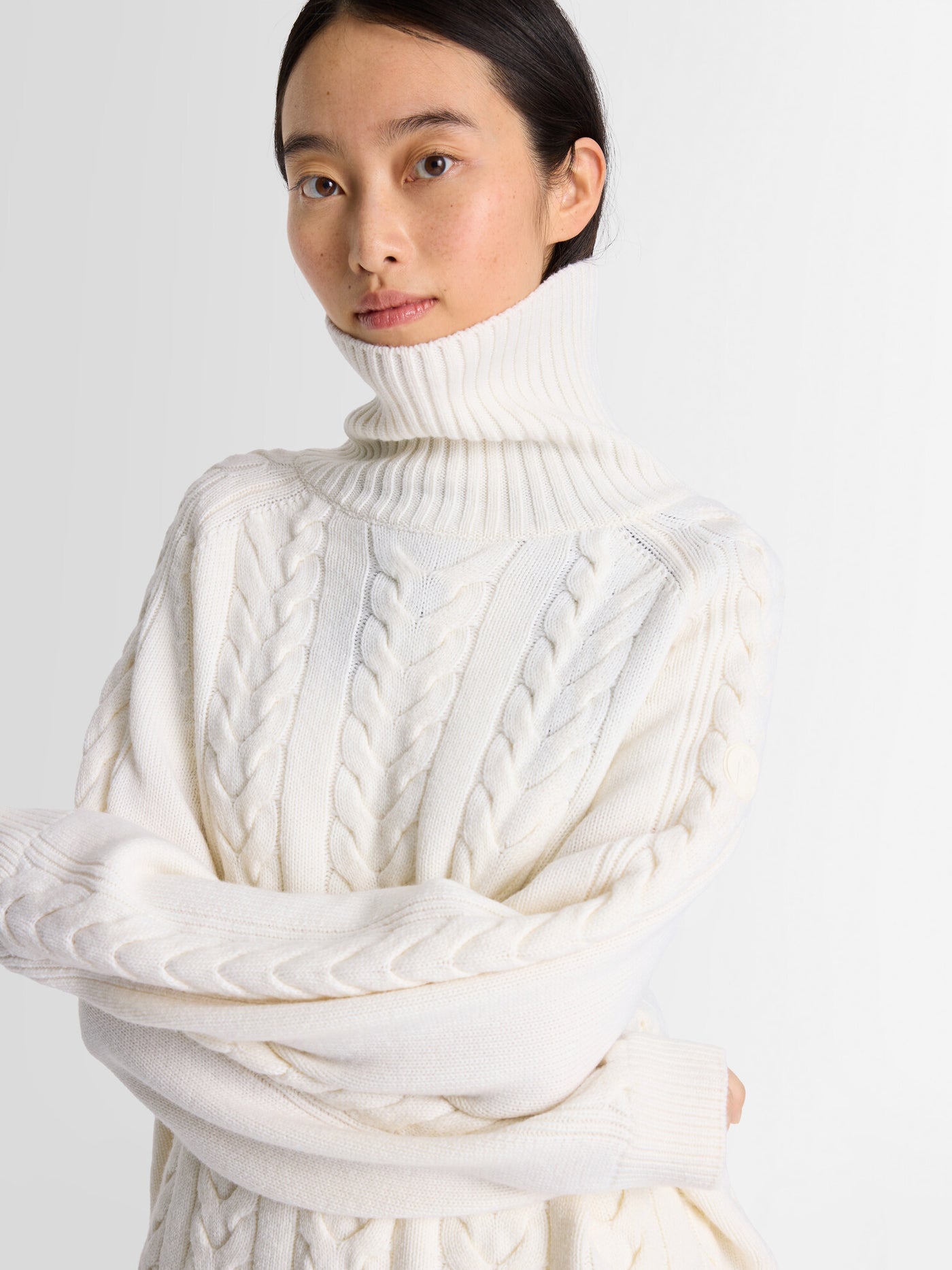 ELWENA SWEATER