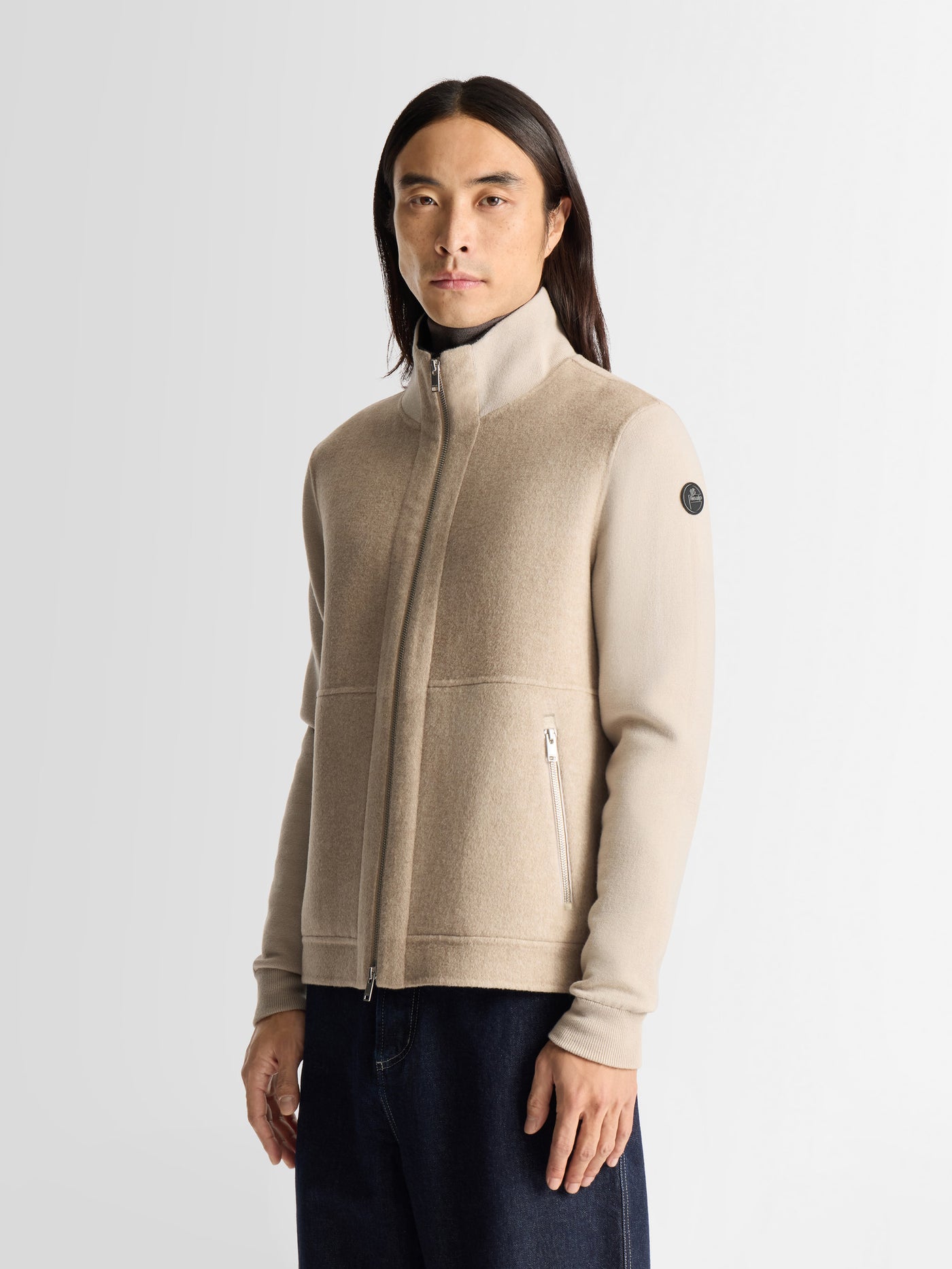 OUTFIT THERNIS