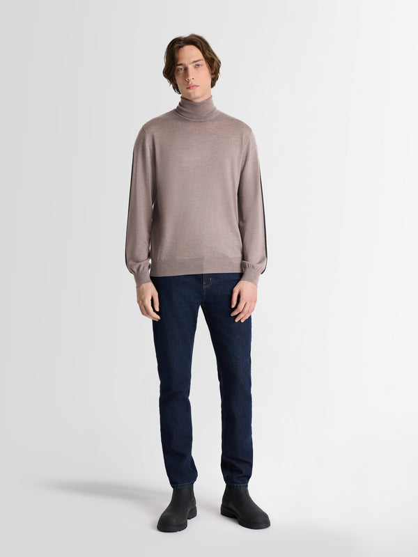 LARYAN SWEATER