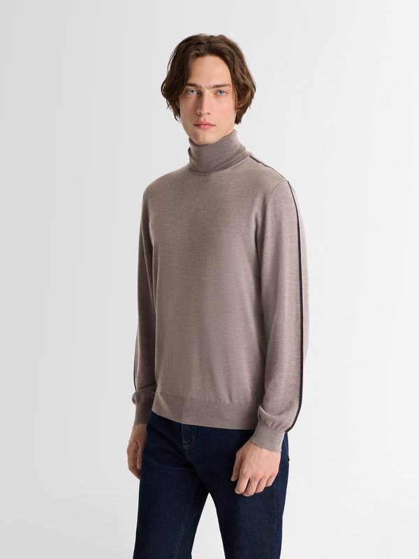LARYAN SWEATER