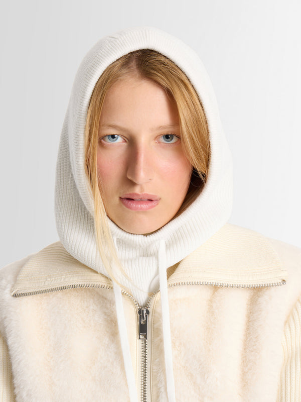COZY COWL