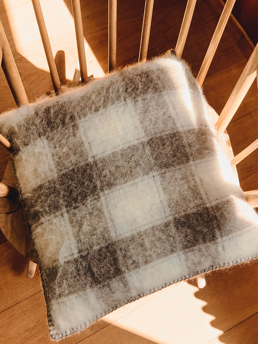 CHECK PILLOW