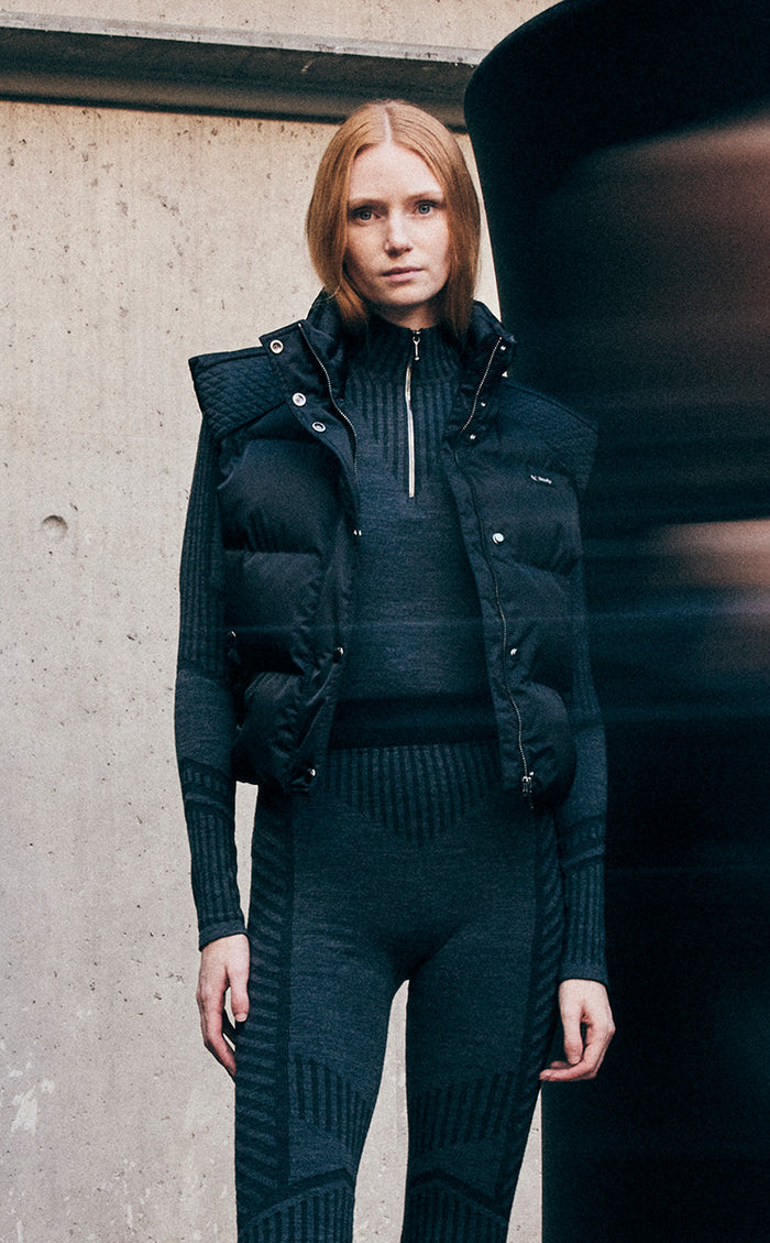 MIRIS SLEEVELESS JACKET