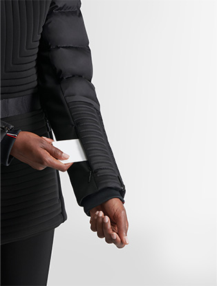 Zippered hand pockets, interior pocket & ski pass pocket