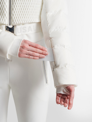 Stretch storm cuffs with thumbhole, zippered ski pass pocket 