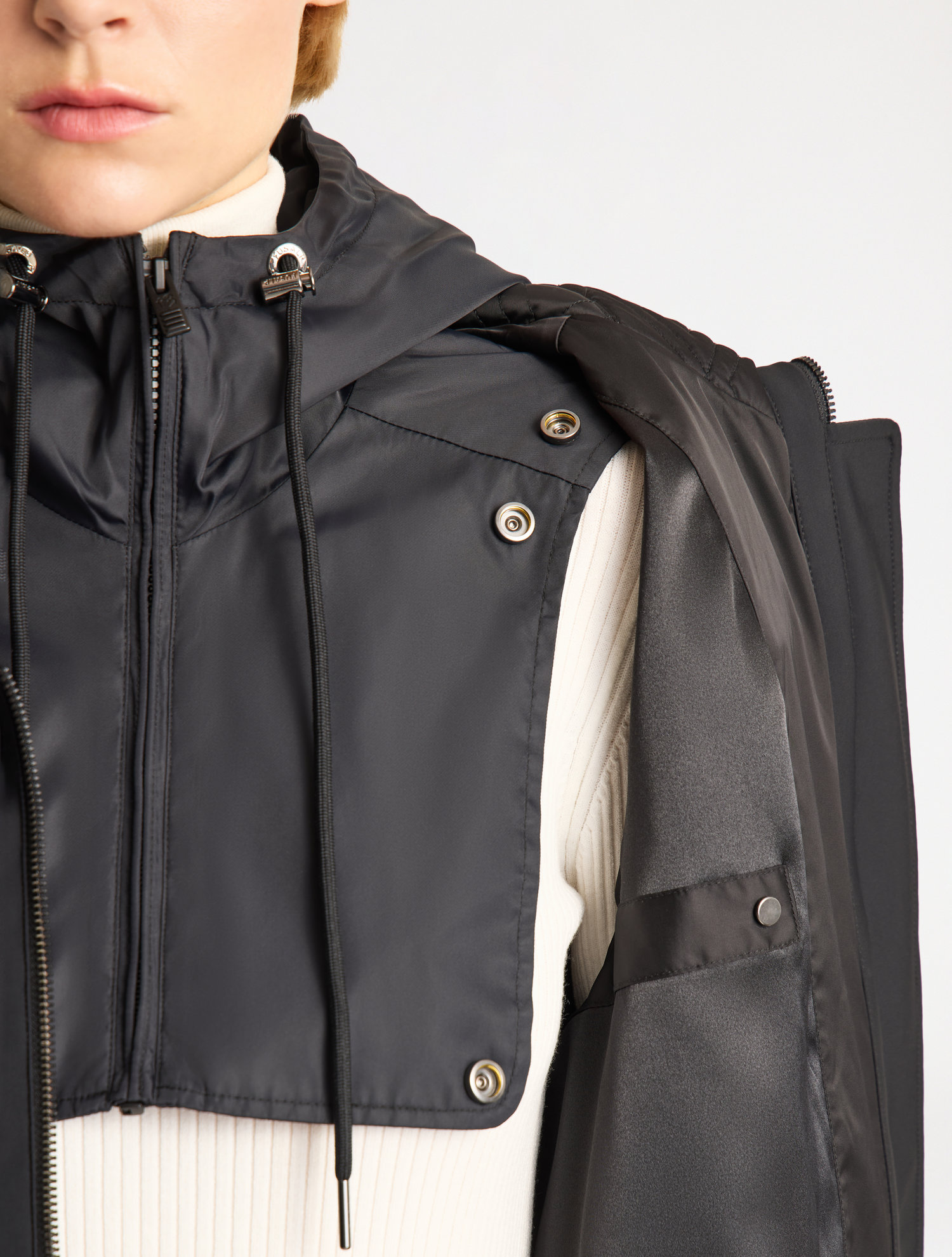 Removable water-repellent and adjustable hood